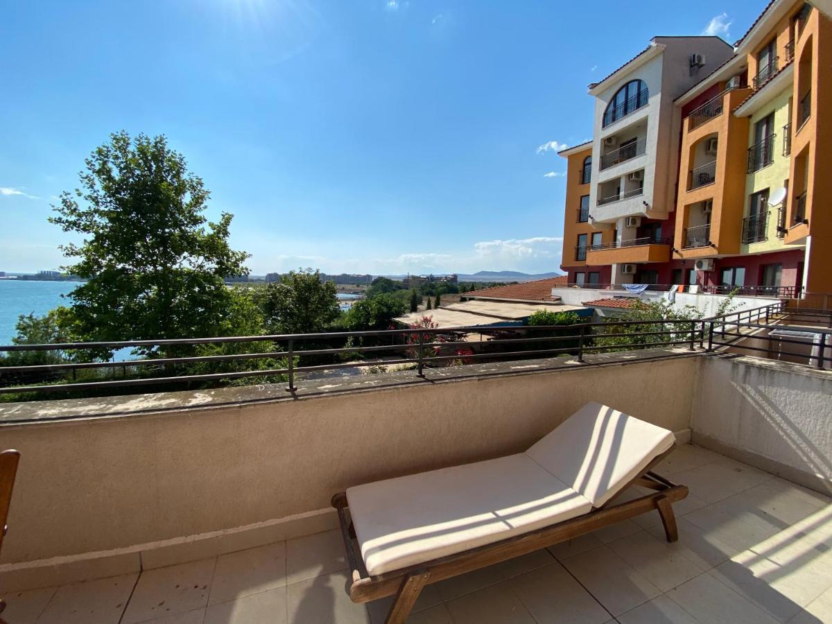 Marina Cape Superior Apartment Aheloy Ngoại thất bức ảnh